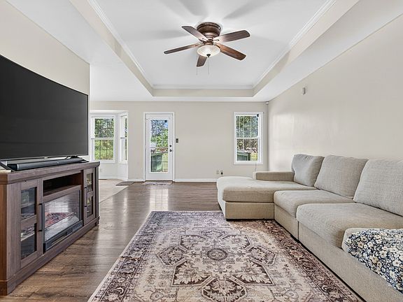 5th image of 3273 N Senseney Cir