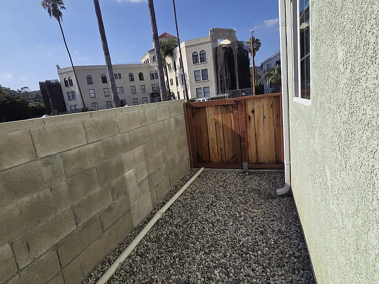 2220 Norwalk Ave #A — Photo 22