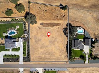 18895 E Sierra View Ct, Clements, CA 95227