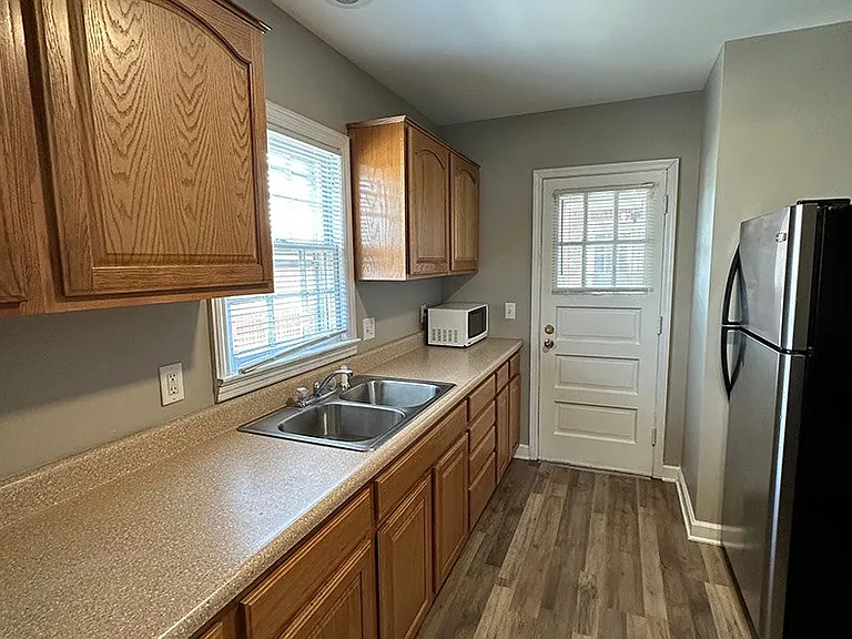 3902 Harney St — Photo 12