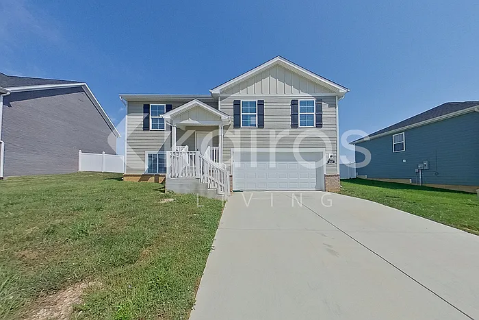 4 bed, 3.0 bath, 1914 sqft, $2,125 — Photo 2