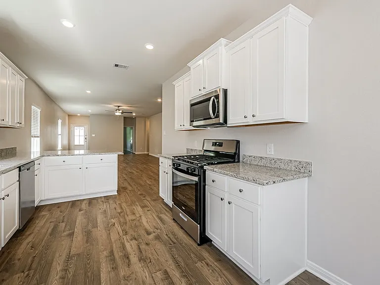 16427 Honeysuckle Hill Dr — Photo 7