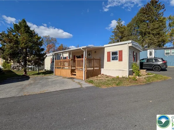 4849 Lehigh Dr #27, Walnutport, PA 18088