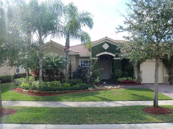 3rd image of 19518 N Coquina Way