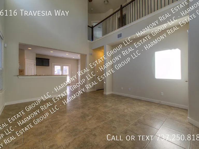 16116 Travesia Way — Photo 4