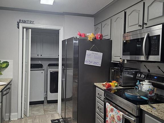 5th image of 3614 Old Brandon Rd