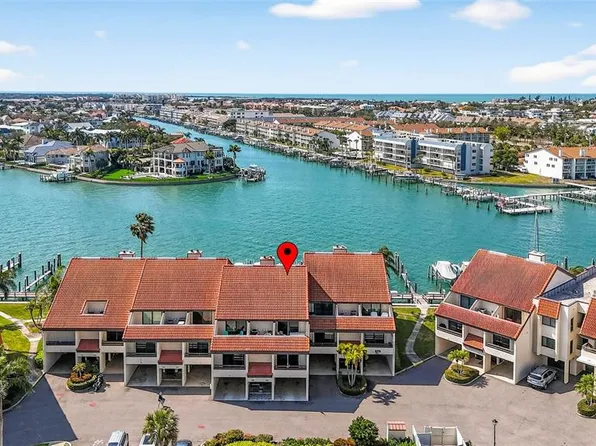 132 1st St E APT 106, Tierra Verde, FL 33715