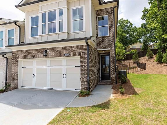 2 Car front entry garage Pictures are for illustration purposes only, not the actual home since it