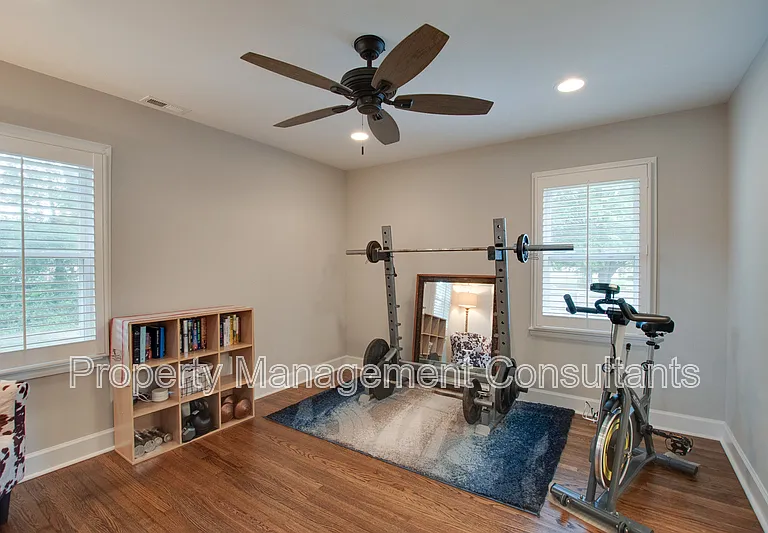 805 Rison Ave NE — Photo 28