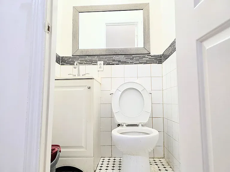 3322 Shore Pkwy #1 — Photo 7