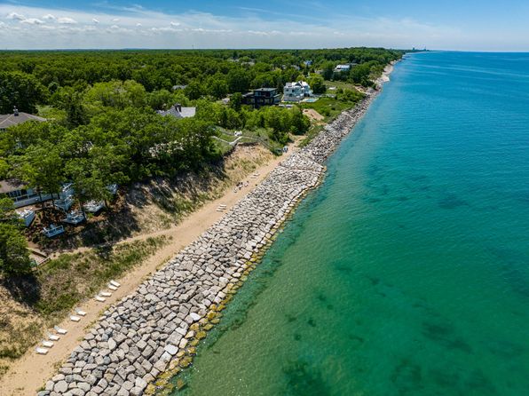 18636 Forest Beach Dr, New Buffalo, MI 49117
