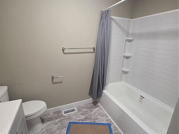 5th image of 506 Taylor St