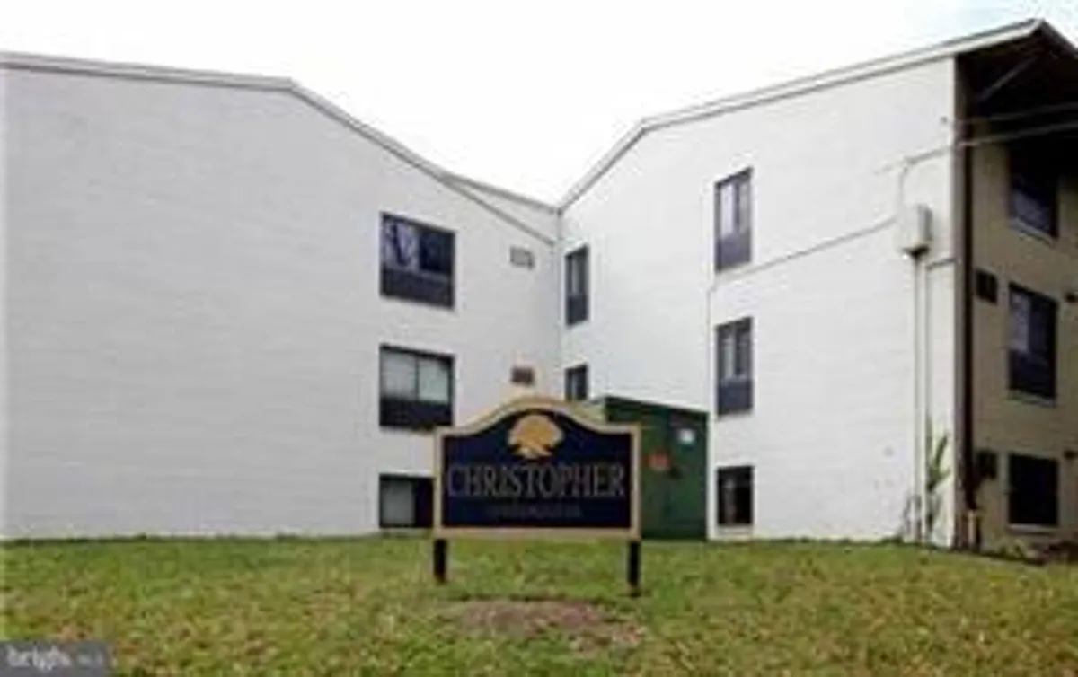 Building Photo - 3101 Naylor Rd SE #104
