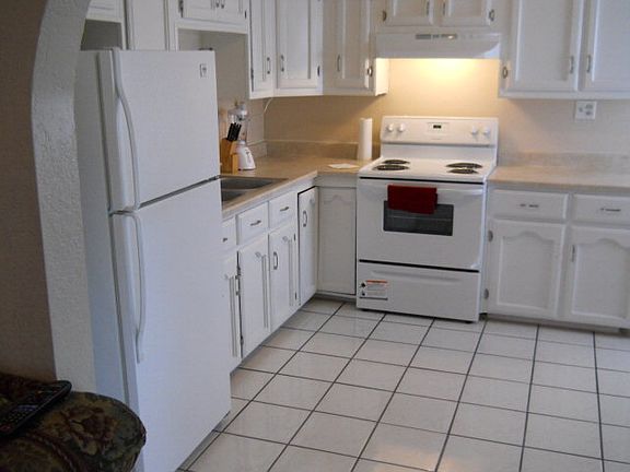 3rd image of 6535 Monte Bello