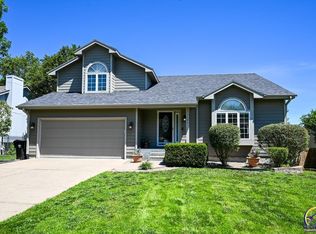 5654 SW 34th Pl, Topeka, KS 66614