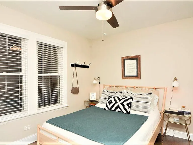 1432 W Farragut Ave #2A — Photo 30