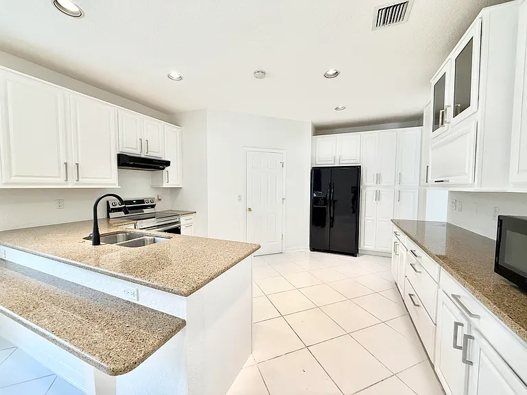 12310 Riverfalls Ct — Photo 12