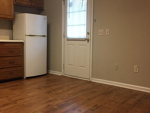 4th image of 222 Lanier Dr APT 505