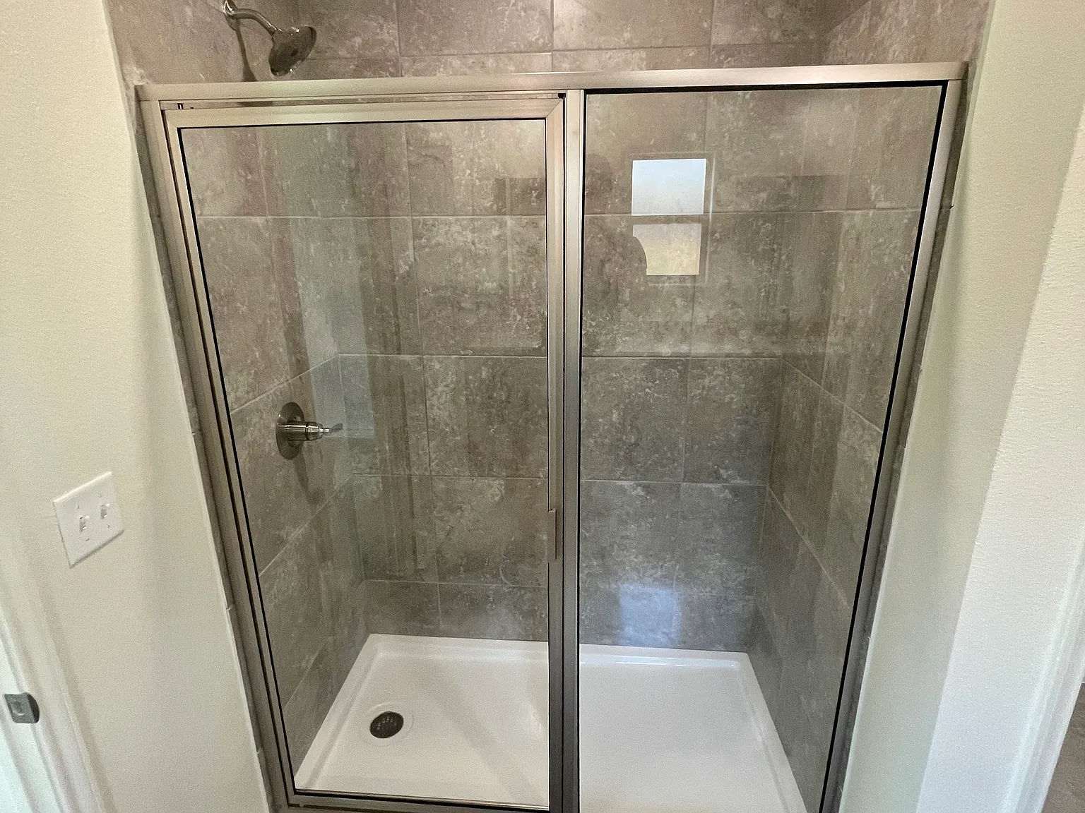 3 bed, 1542 sqft, $1,800 — Photo 4