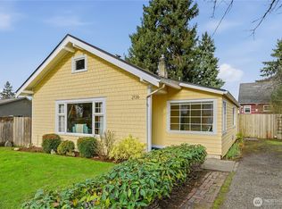 2136 N 90th St, Seattle, WA 98103
