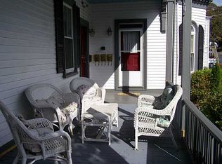 12 Almy St, Newport, RI 02840