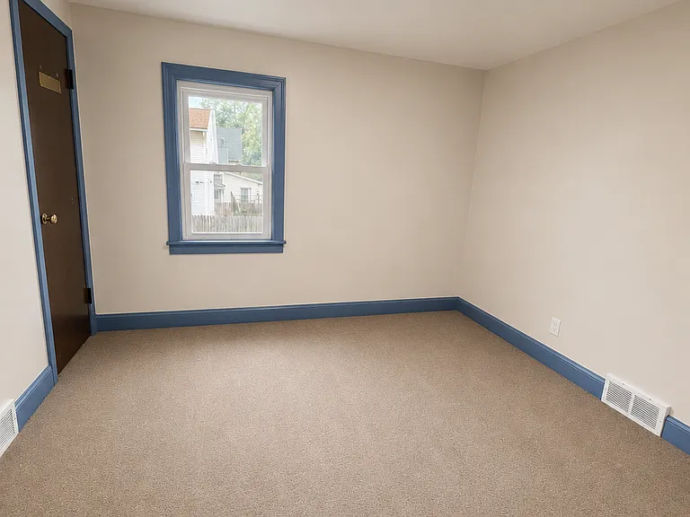 223 Keystone St #SID — Photo 9