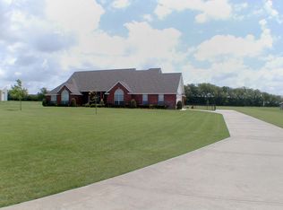 123 Gardengate Ct, Cresson, TX 76035