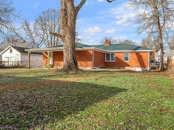 2nd image of 847 Ivy Ave