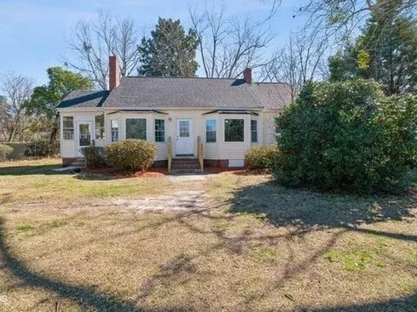 332 Sunset Dr, Manning, SC 29102