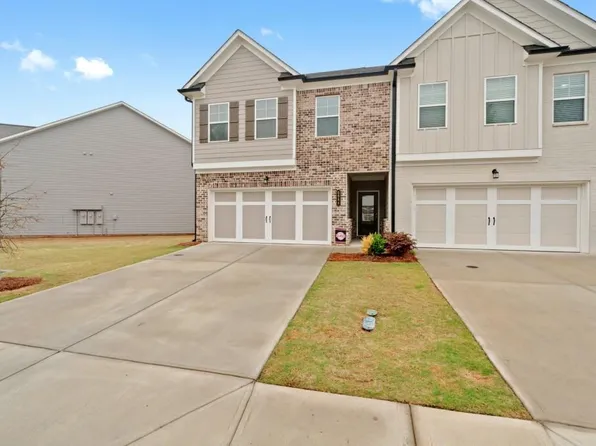 5056 Silver Fox Trl, Oakwood, GA 30566