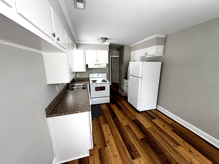 622 Rosemont Ave — Photo 3