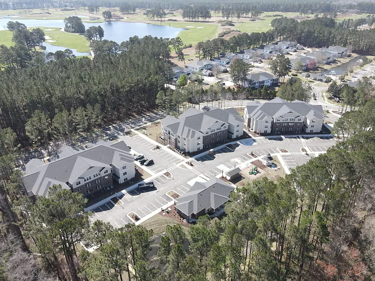 Waterford Pointe — Photo 5