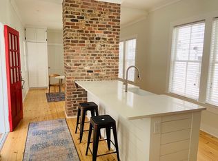 160 Wentworth St APT A, Charleston, SC 29401