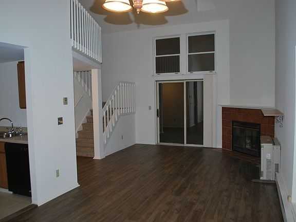 4th image of 139 Arrow Wood Pl