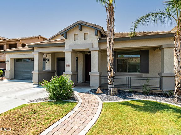 3rd image of 4267 E Odessa Dr