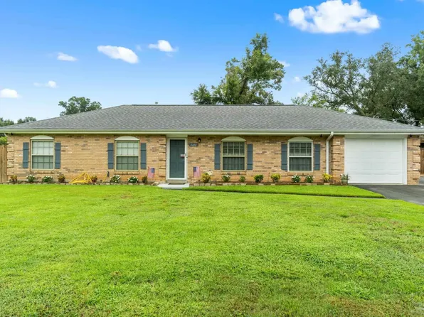 8288 Tippin Ave, Pensacola, FL 32514