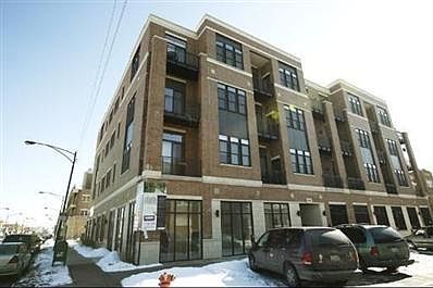 1st image of 4755 N Washtenaw Ave APT 307