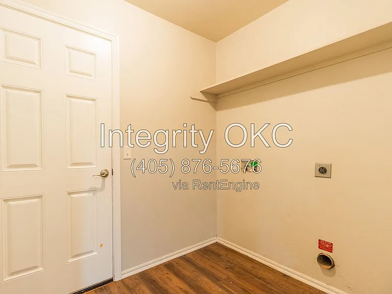 13233 Bridgewater Dr — Photo 31