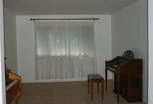 3rd image of 1458 Westwood Dr