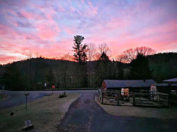 4523 Juneau Rd, Punxsutawney, PA 15767