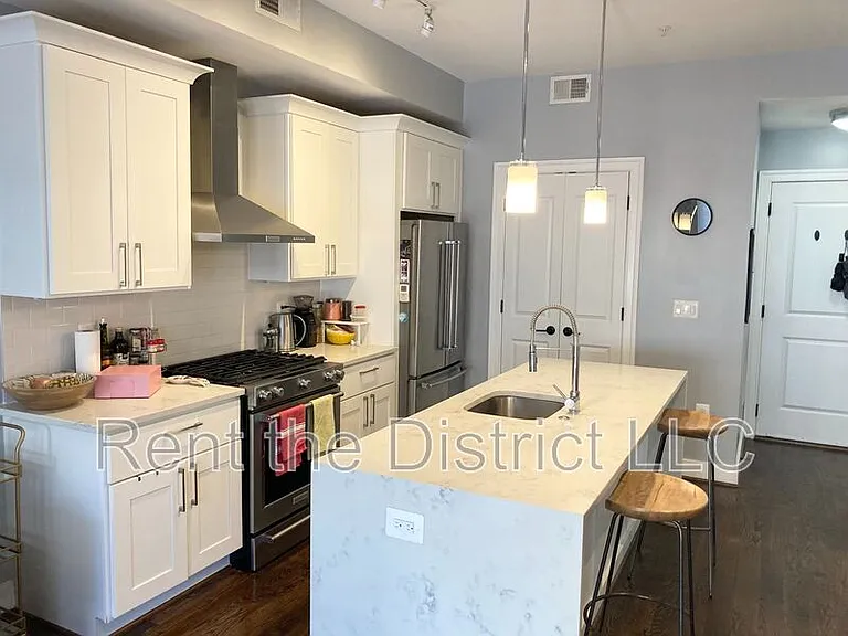 4126 8th St NW #4 — Photo 2