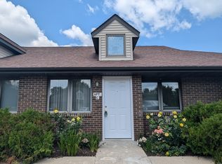 8333 Autumnwood Dr #C, Machesney Park, IL