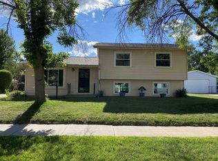 2435 Hamilton St, Oshkosh, WI 54901