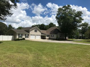101 N Live Oak St, Geneva, AL 36340