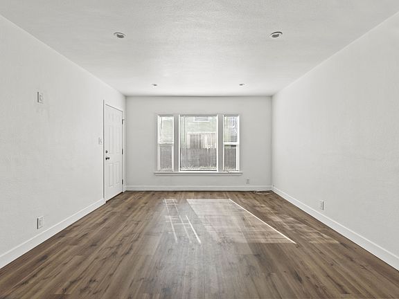 2nd image of 1731 S Hauser Blvd #1731