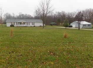 525 Woodville Rd, Mitchell, IN 47446