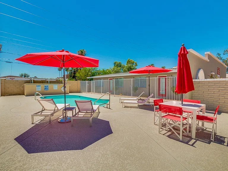 $0 First Month Rent! Remodeled 2 Bed Casita w/ Private Patio, W/D & Pool — Photo 41