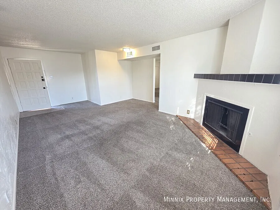 Whispering Oaks 1904 N. Midland — Photo 4