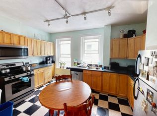 108 Central St APT 3R, Somerville, MA 02143