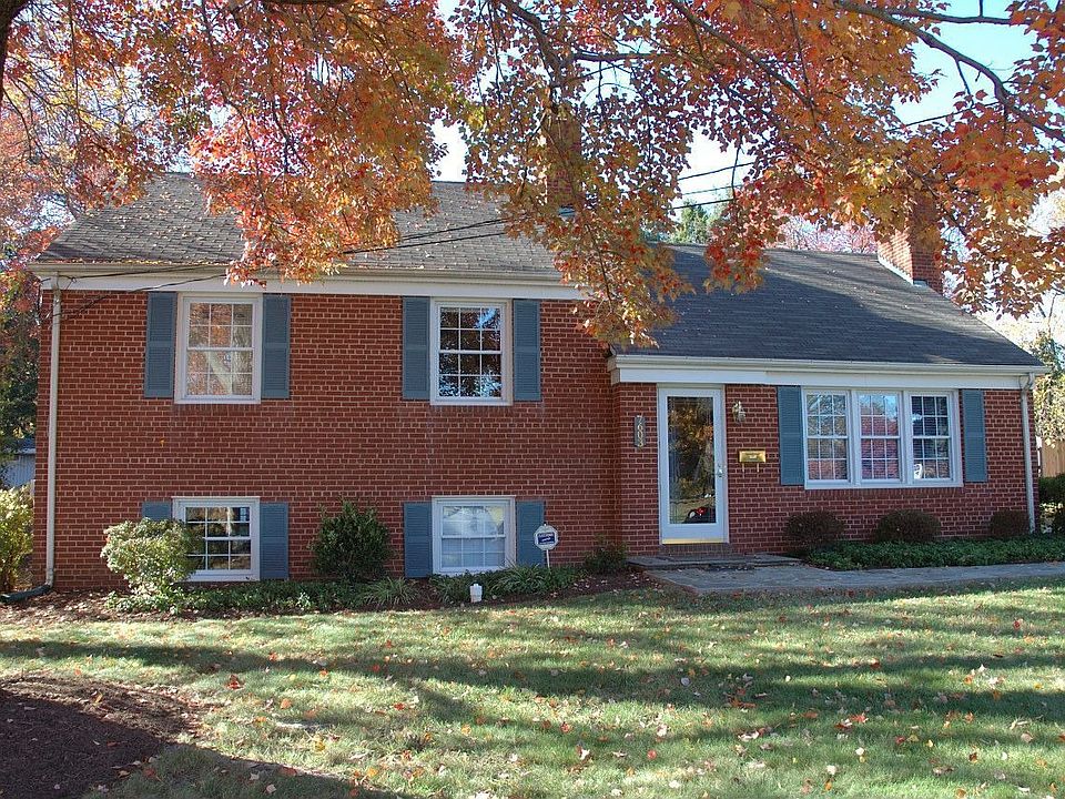1st image of 7603 Newcastle Dr